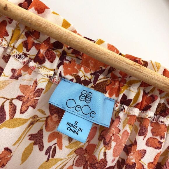 CECE Floral Keyhole Short‎ Sleeve Blouse
CREAM/ ROSE/ YELLOW - Picture 3 of 10